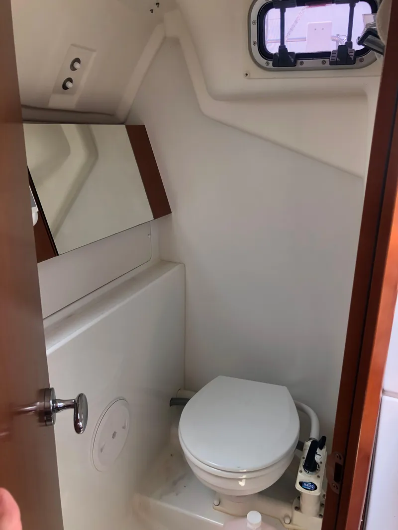 Slide: The Image of Beneteau Oceanis 31 2011 - 90