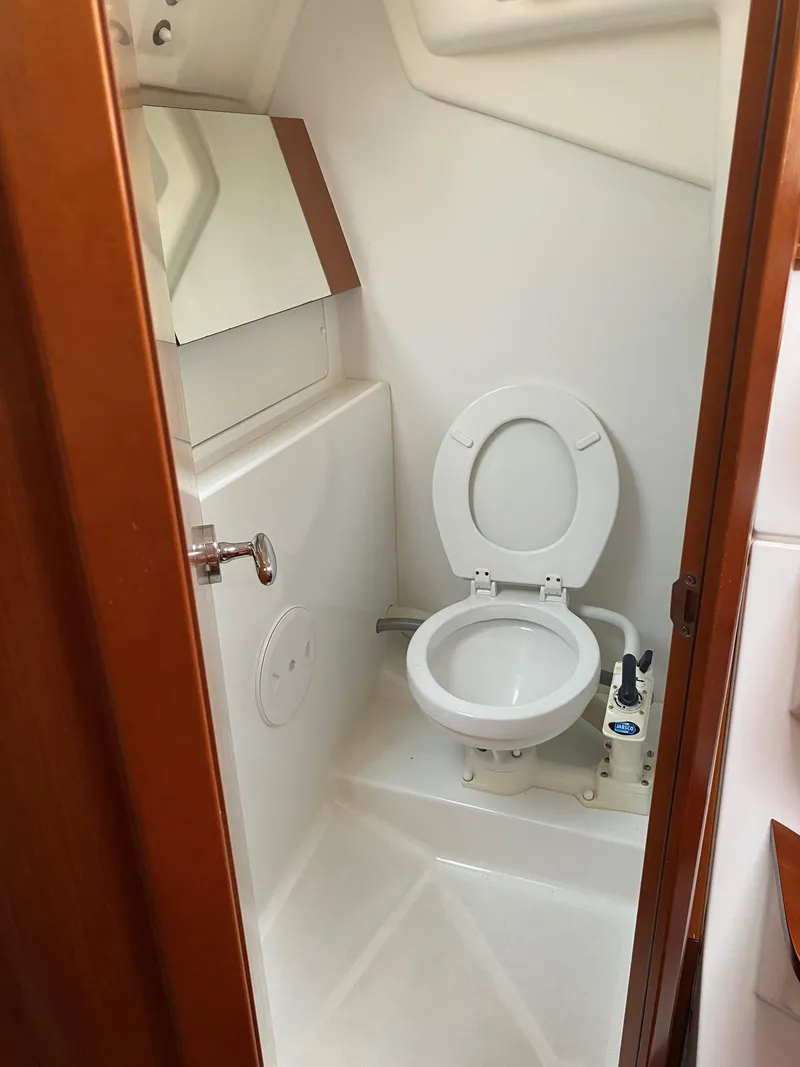 Slide: The Image of Beneteau Oceanis 31 2011 - 91