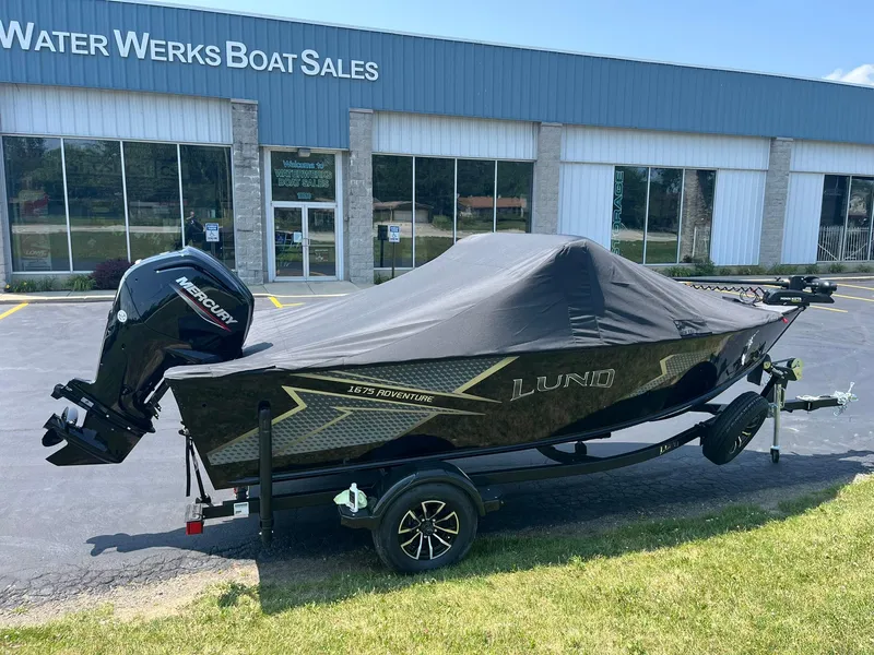 Slide: The Image of 2025 Lund 1675 Adventure Sport boat with cover at Water Werks Boat Sales. - 21