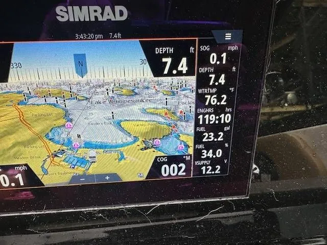 Slide: The Image of Sea Ray 250SDX 2022 - 14