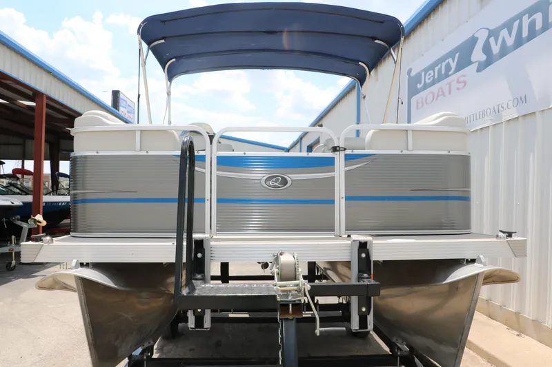 Slide: The Image of 2020 Qwest 818 EDGE pontoon boat at Jerry Whittle Boats dealership. - 12