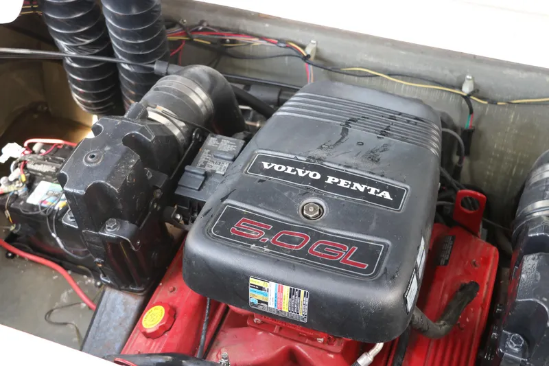 Slide: The Image of 2008 Glastron GT225 boat with Volvo Penta 5.0GL engine. - 28