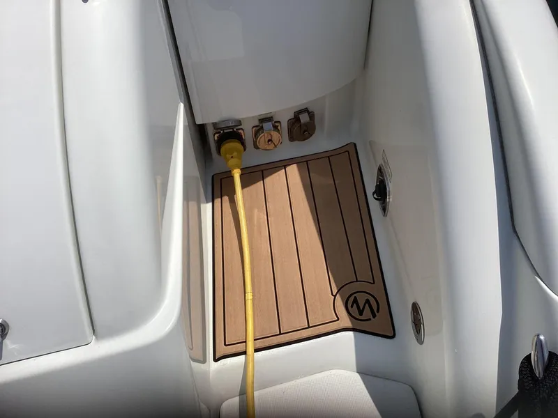Slide: The Image of 2007 Formula 400 Super Sport boat deck with power connections. - 11