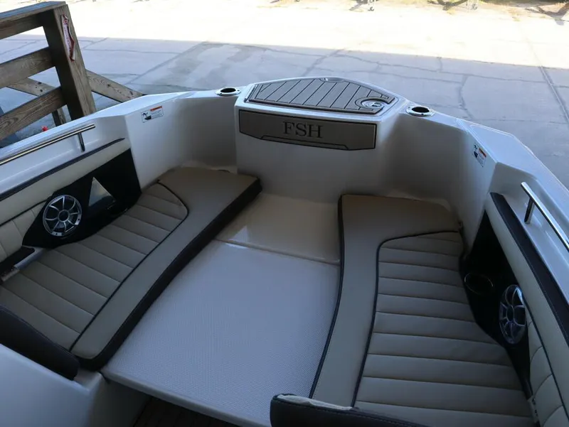 Slide: The Image of Yamaha 255 FSH Sport E 2024 - 10