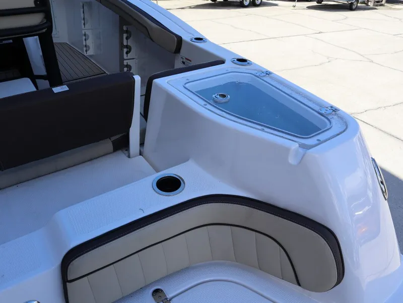 Slide: The Image of Yamaha 255 FSH Sport E 2024 - 15