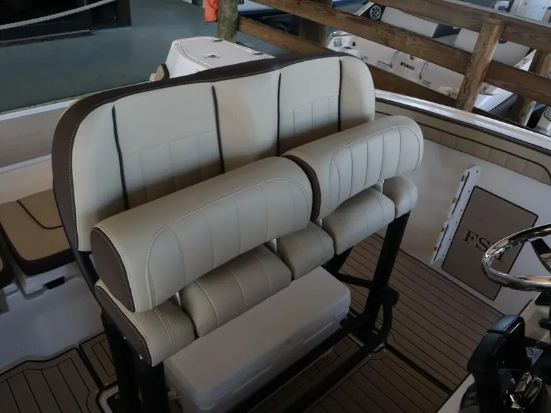 Slide: The Image of Yamaha 255 FSH Sport E 2024 - 7