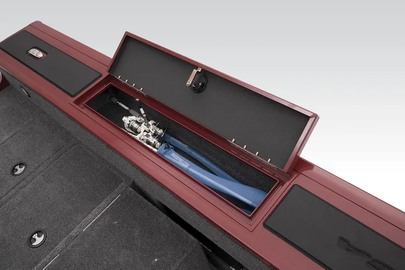 Slide: The Image of Tracker Targa V-18 WT 2024 - 43