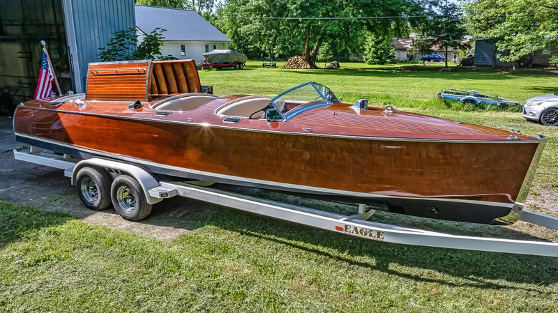 Slide: The Image of port side on trailer - 14