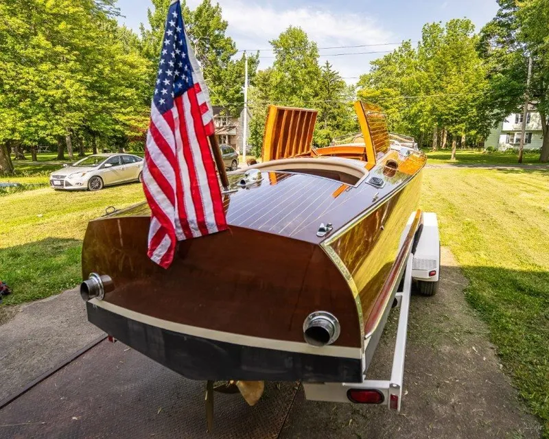 Slide: The Image of transom and exhaust pipes - 17