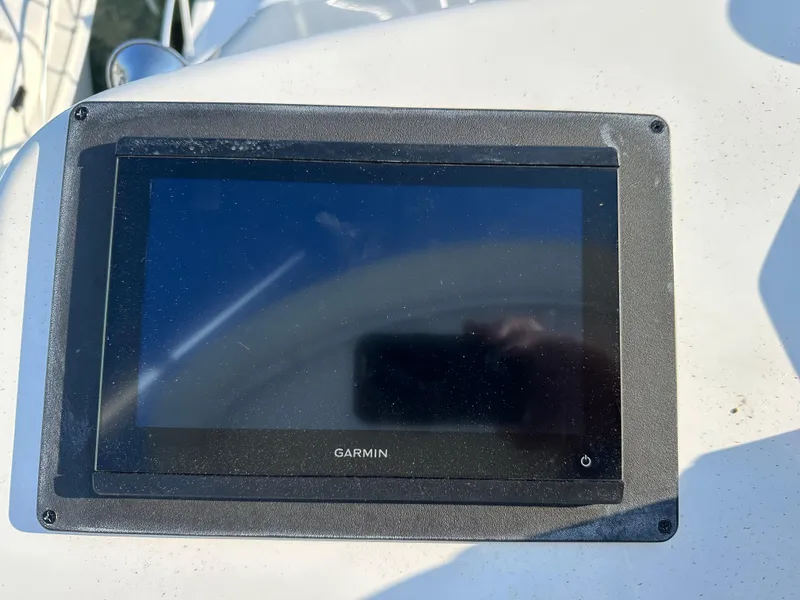 Slide: The Image of Garmin display on 2014 Albemarle 360 Express Fisherman boat dashboard. - 44
