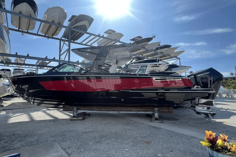 Slide: The Image of Aviara AV32 Outboard 2023 - 3