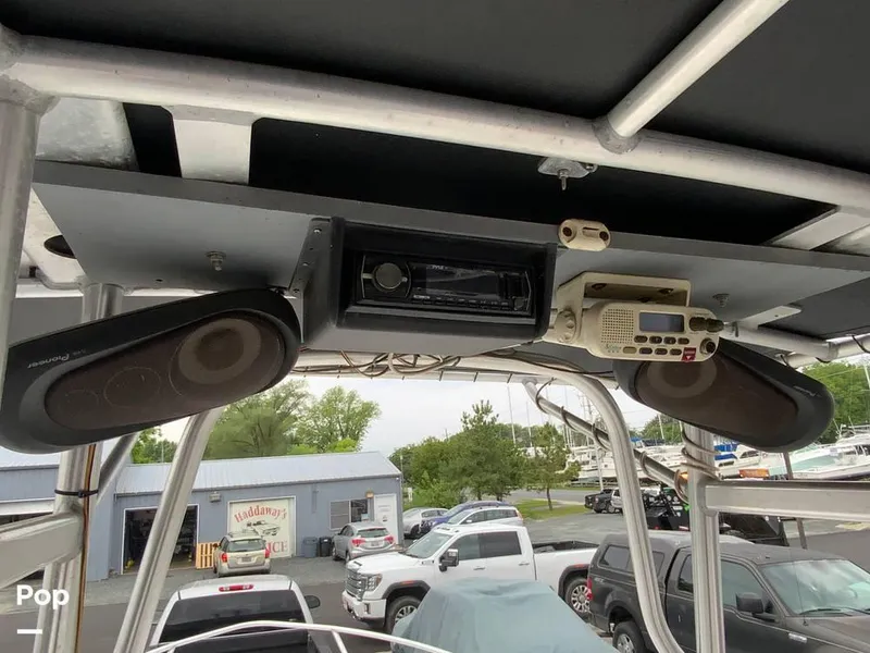 Slide: The Image of 2004 Mako 212 for sale in trappe, MD - 27