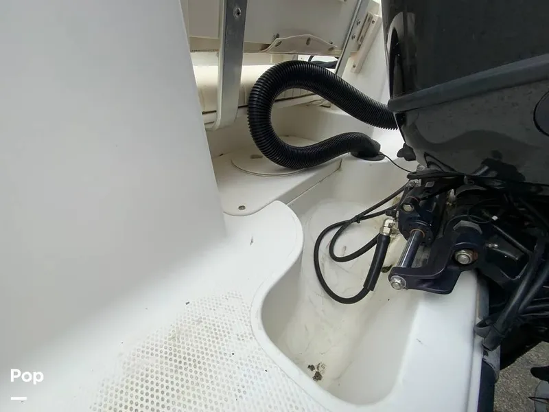 Slide: The Image of 2004 Mako 212 for sale in trappe, MD - 6