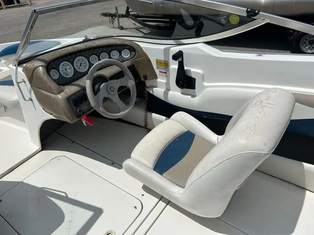 Slide: The Image of Glastron SX 195 2001 - 11