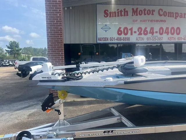 Slide: The Image of Xpress H22 2025 - 2