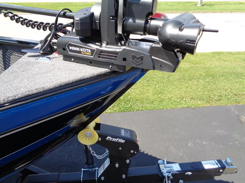 Slide: The Image of 2024 Lund 1875 Impact XS boat with Minn Kota Ultrex motor. - 16