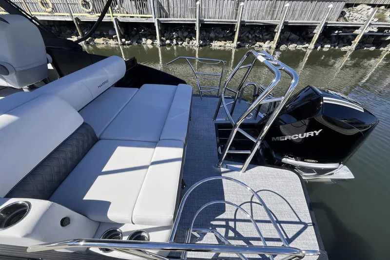 Slide: The Image of Harris 250 SUNLINER 2025 - 4