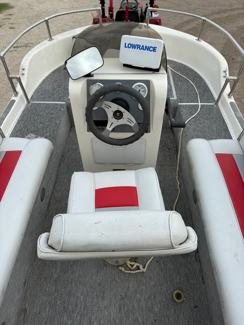 Slide: The Image of Deck Boat 2000 - 5