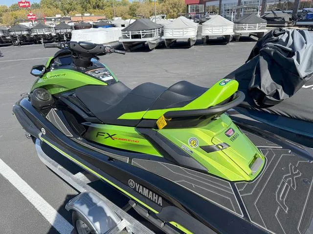 Slide: The Image of Yamaha FX Cruiser SVHO 2024 - 4