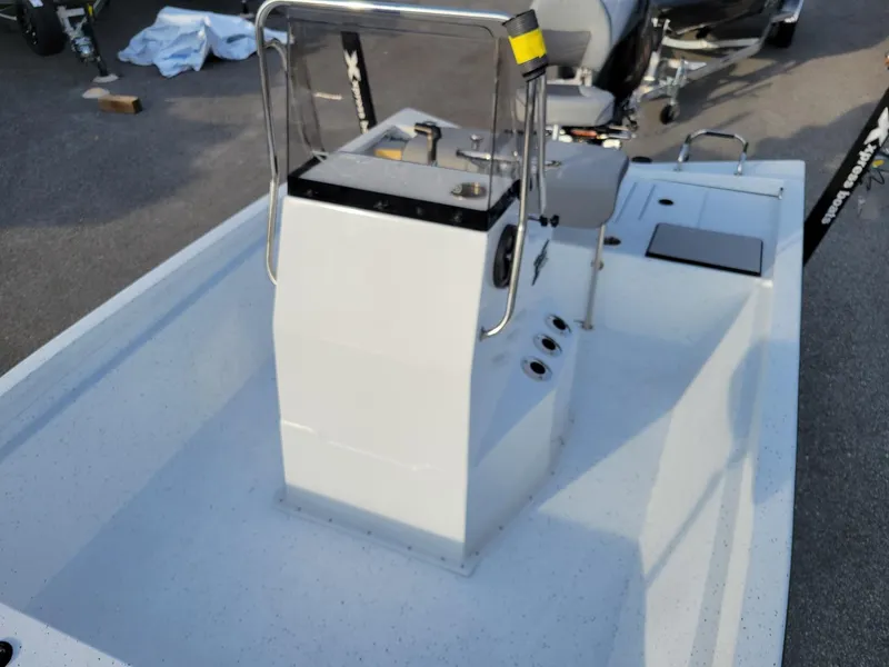 Slide: The Image of 2025 Xpress H190 Bay Boat, center console view, in stock, outdoor display. - 16