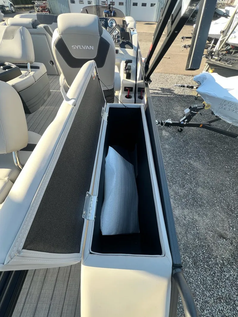 Slide: The Image of Sylvan L-3 CLZ Tritoon 2025 - 18