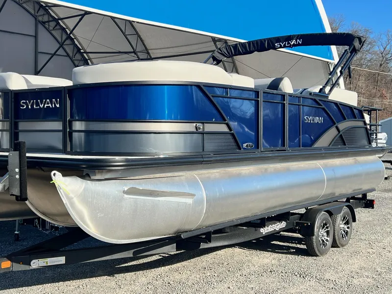 Slide: The Image of Sylvan L-3 CLZ Tritoon 2025 - 3