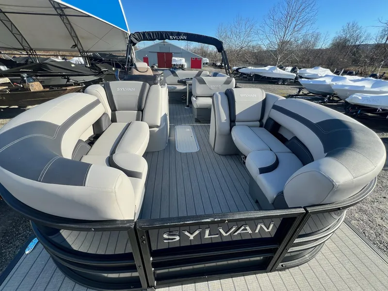 Slide: The Image of Sylvan L-3 CLZ Tritoon 2025 - 32