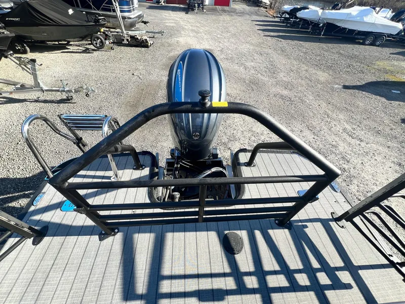 Slide: The Image of Sylvan L-3 CLZ Tritoon 2025 - 34