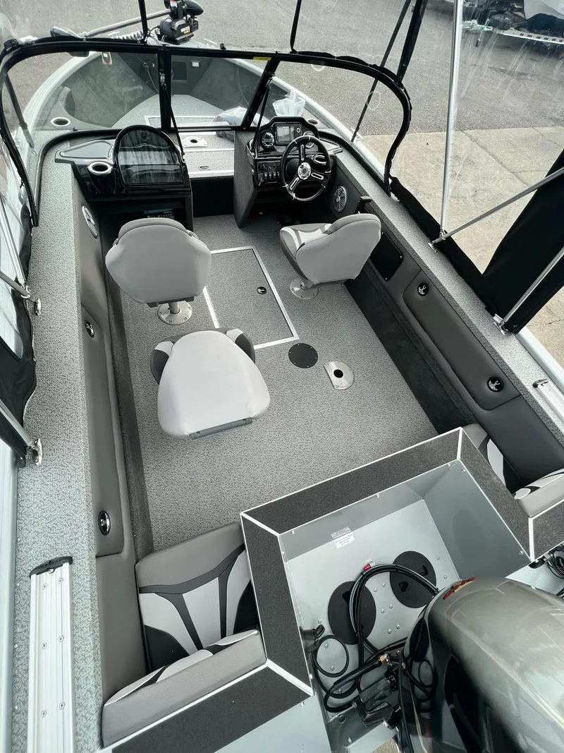 Slide: The Image of Starweld Fusion Pro 18 DC 2025 - 33