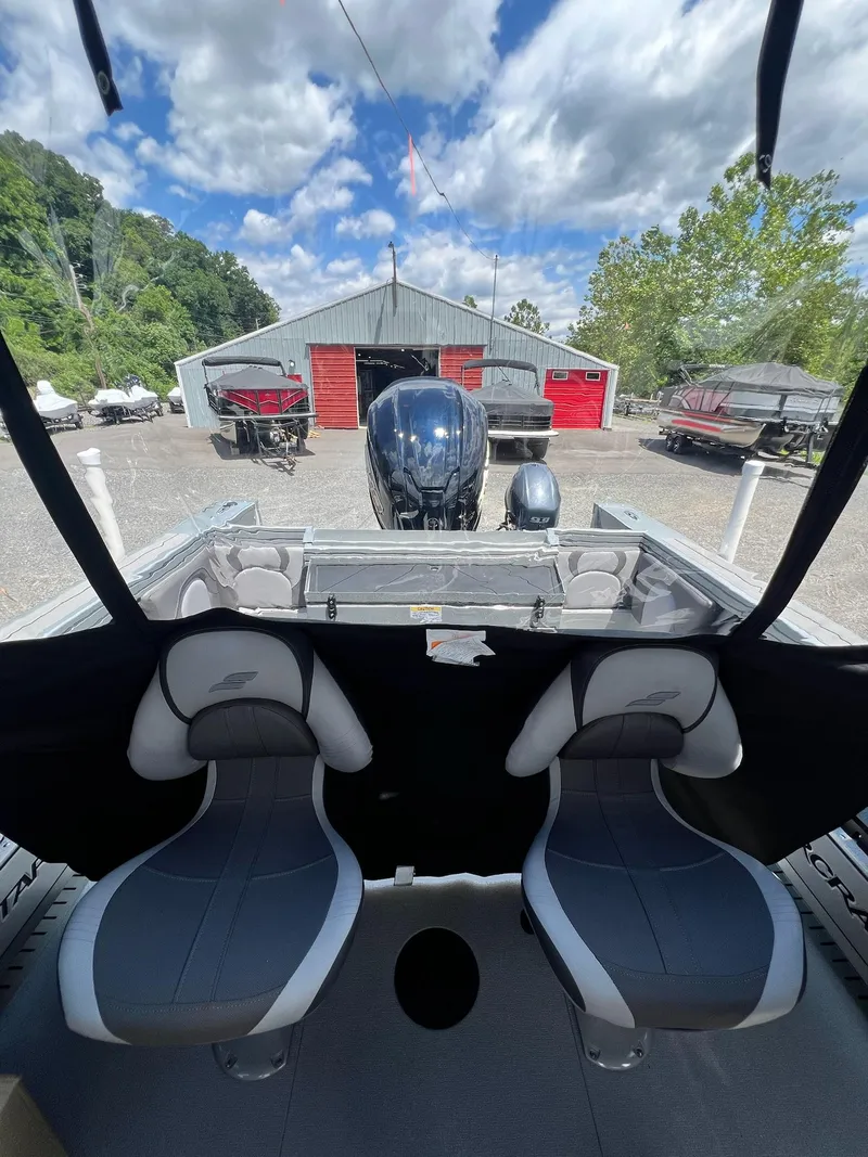 Slide: The Image of Starcraft Mariner 210 XT 2024 - 25