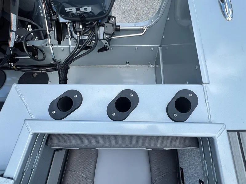 Slide: The Image of Starcraft Mariner 210 XT 2024 - 38