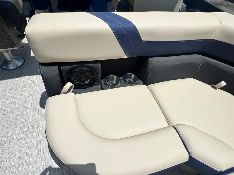 Slide: The Image of Berkshire CTS Series 24 RFC 3.0 Tritoon 2025 - 13