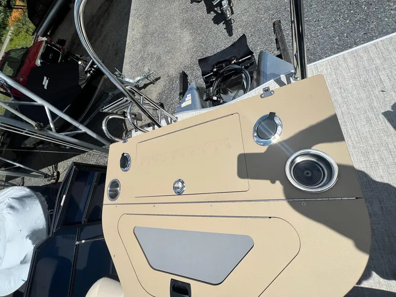 Slide: The Image of Berkshire CTS Series 24 RFC 3.0 Tritoon 2025 - 23