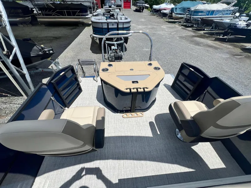 Slide: The Image of Berkshire CTS Series 24 RFC 3.0 Tritoon 2025 - 34