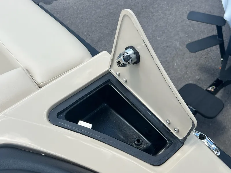 Slide: The Image of Berkshire CTS Series 24 RFC 3.0 Tritoon 2025 - 37