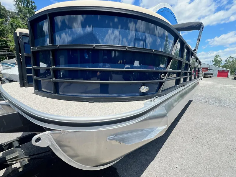 Slide: The Image of Berkshire CTS Series 24 RFC 3.0 Tritoon 2025 - 42