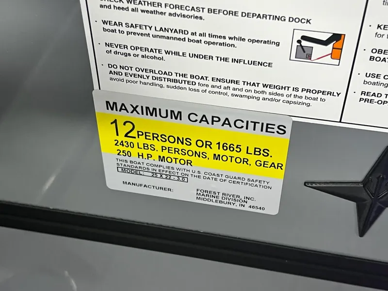 Slide: The Image of Berkshire 22RFX CTS 3.0 Tritoon 2025 - 14