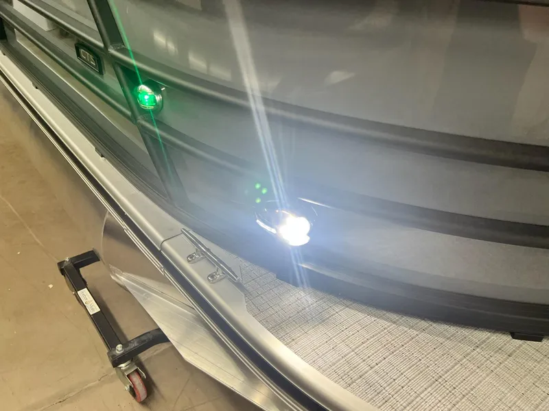 Slide: The Image of Berkshire 22RFX CTS 3.0 Tritoon 2025 - 25