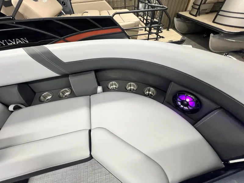 Slide: The Image of Berkshire 22RFX CTS 3.0 Tritoon 2025 - 26