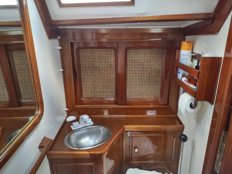 Slide: The Image of Islander 40 1983 - 51