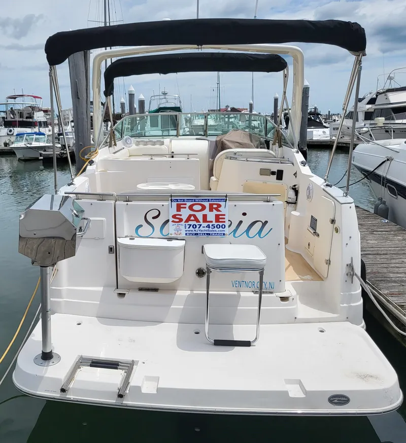 Slide: The Image of 2003 Rinker Fiesta Vee 270 boat for sale, docked at marina. - 10