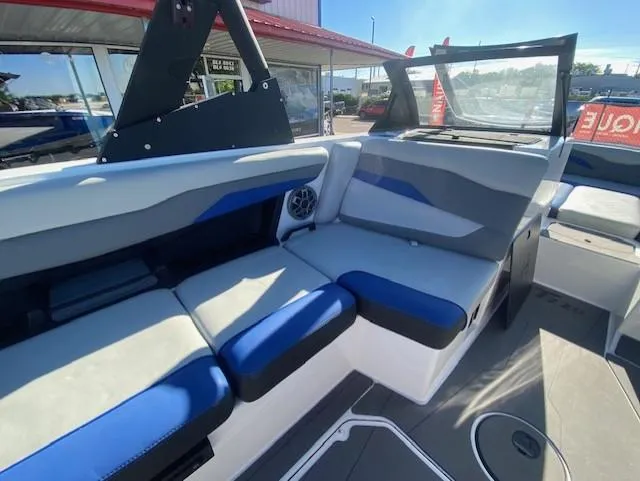 Slide: The Image of Axis Wake Research T220 2022 - 13