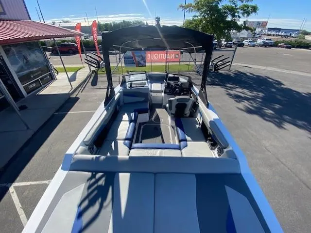 Slide: The Image of Axis Wake Research T220 2022 - 16