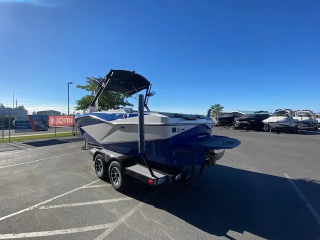 Slide: The Image of Axis Wake Research T220 2022 - 4