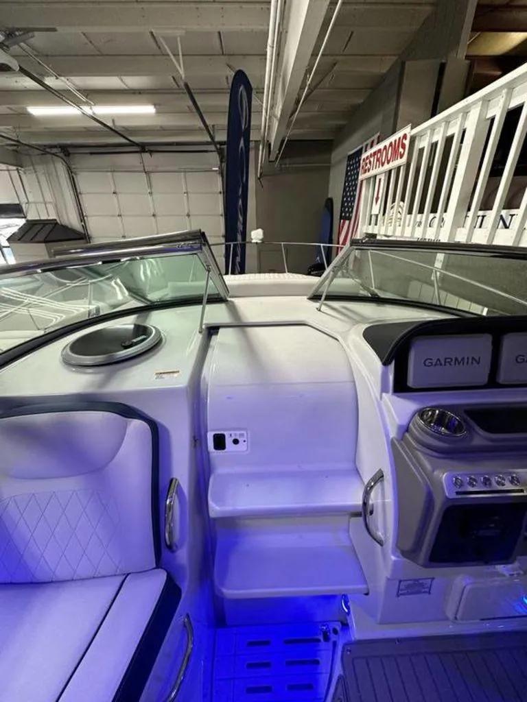 Slide: The Image of Crownline Boats 270 CR 2024 - 21