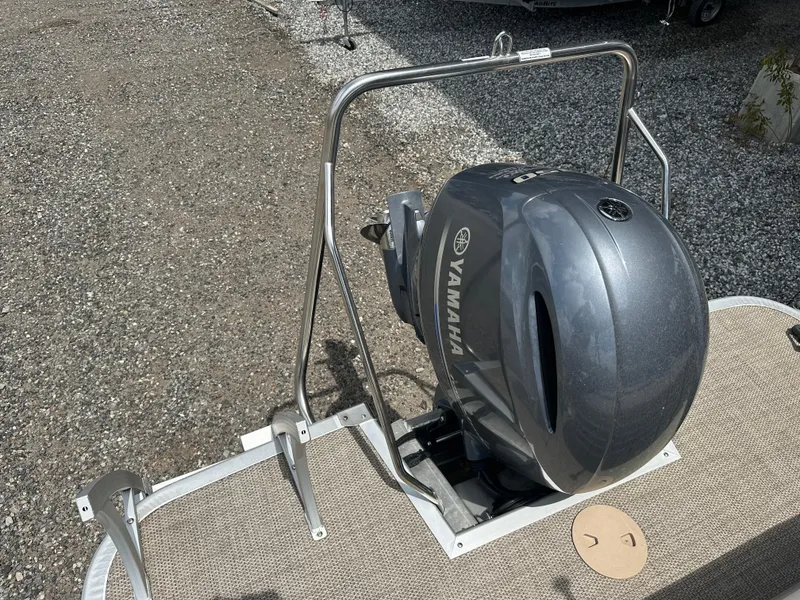 Slide: The Image of Bennington 23 SX 2019 - 6