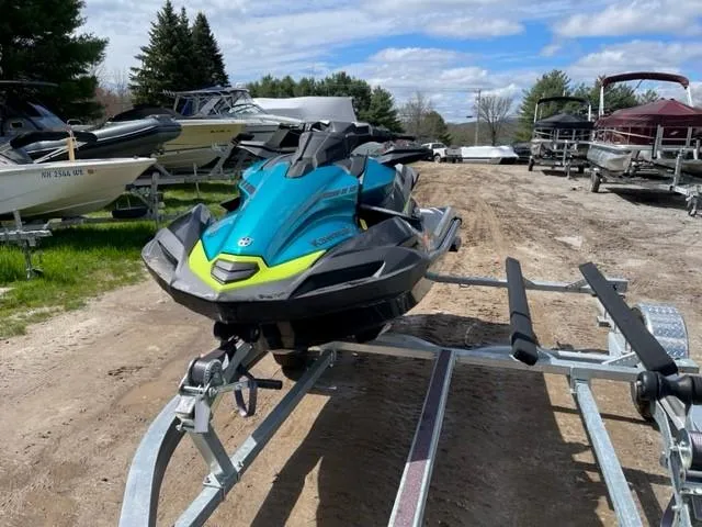 Slide: The Image of Kawasaki Ultra 310X 2022 - 3