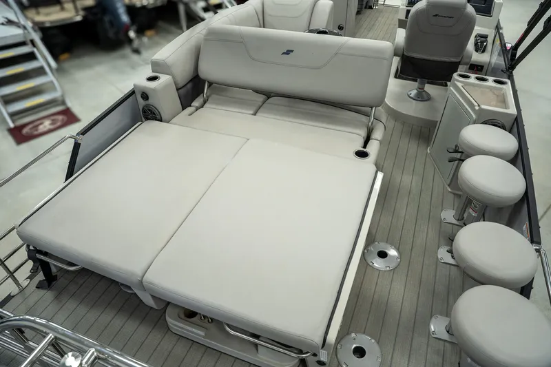 Slide: The Image of Starcraft CX 25 DL Bar - Tritoon 2023 - 12