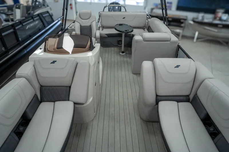 Slide: The Image of Starcraft CX 25 DL Bar - Tritoon 2023 - 18