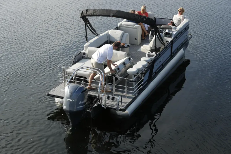 Slide: The Image of Starcraft CX 25 DL Bar - Tritoon 2023 - 2